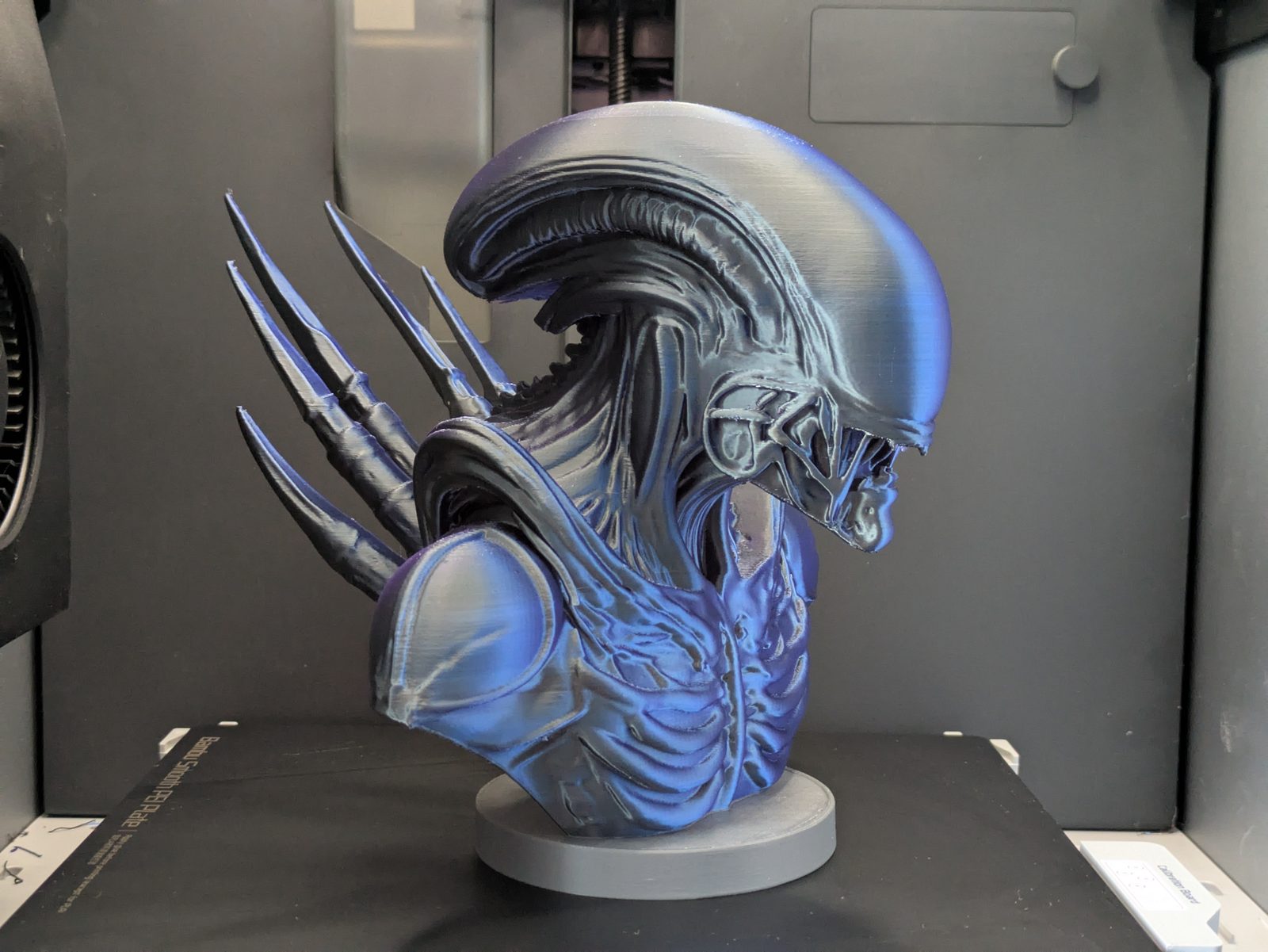 #441 Alien , Xenomorph — vue 2