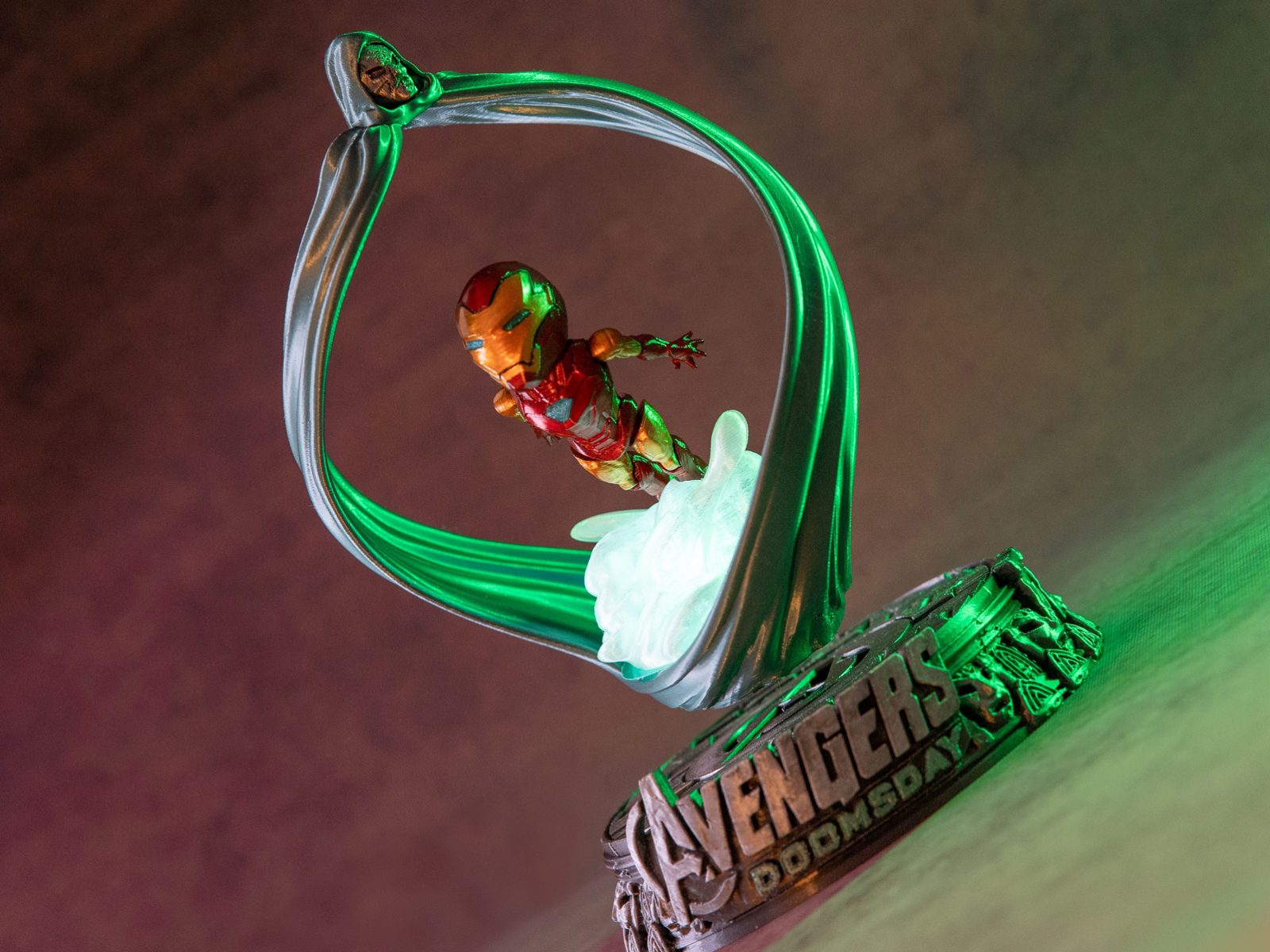 #444 Mini Ironman x Dr. Doom Stand (Maglev) - Marvel — vue 4
