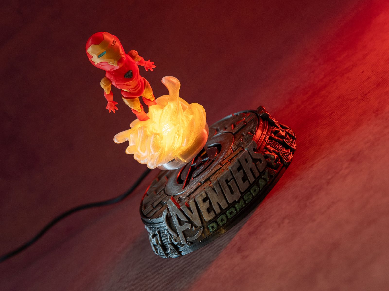 #444 Mini Ironman x Dr. Doom Stand (Maglev) - Marvel — vue 12