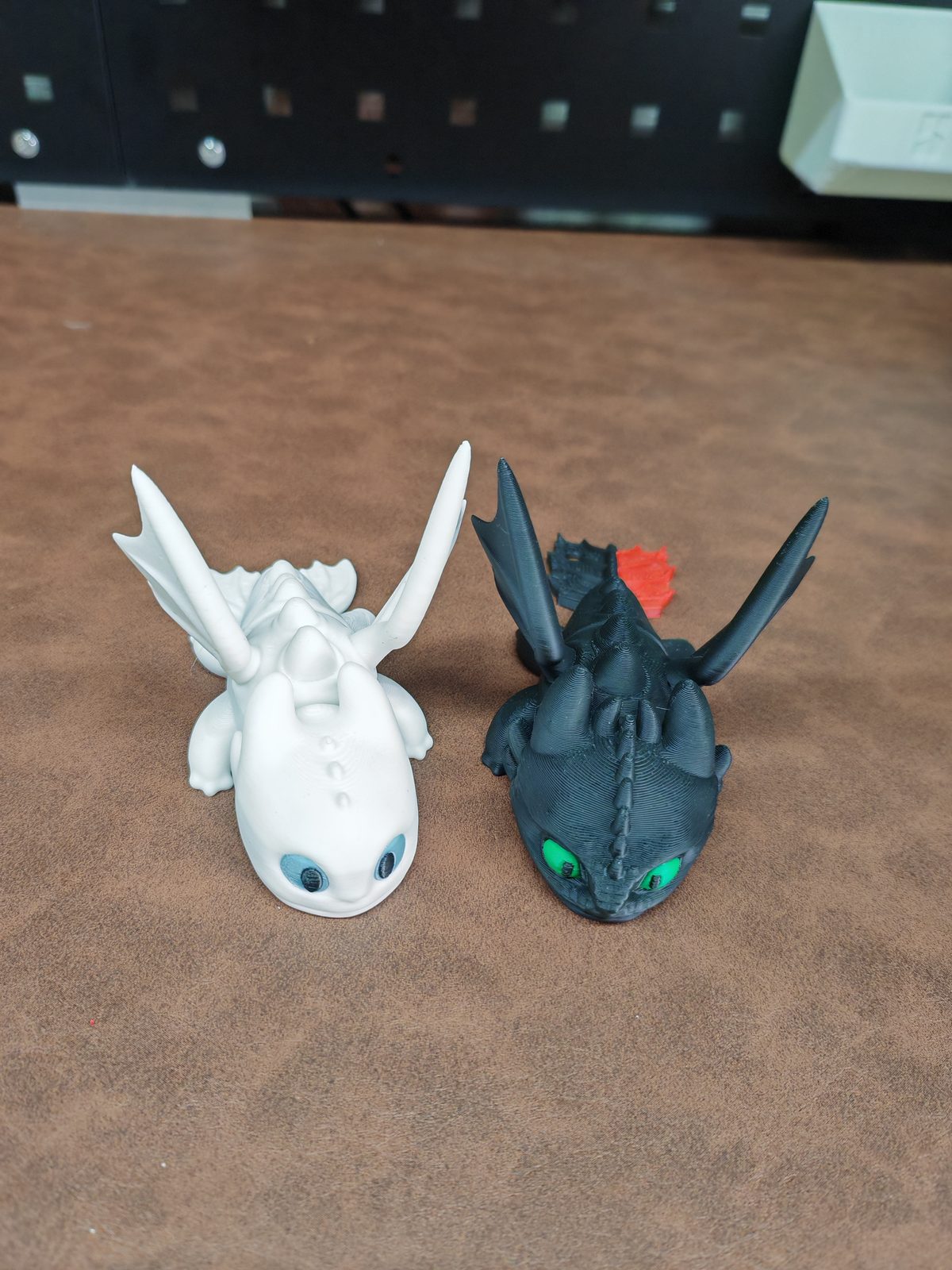 #450 Toothless Dragon-Light Fury (Keychain) — vue 7