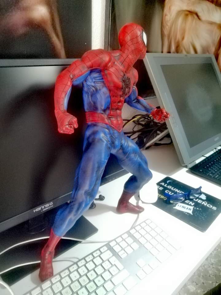 #507 Fragmintz RHINO VS SPIDERMAN — vue 7