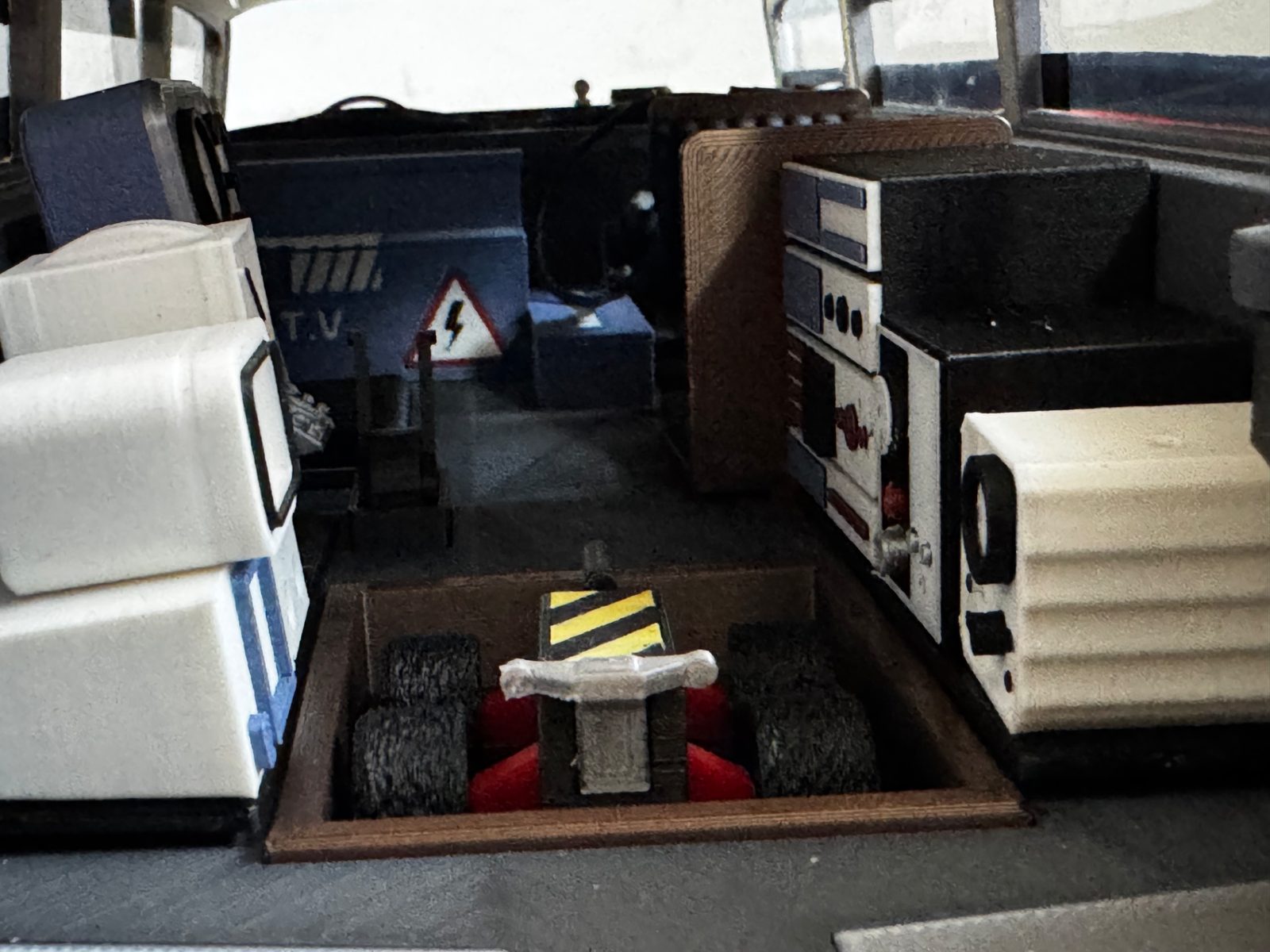 #513 Ecto 1 Model Car — vue 15