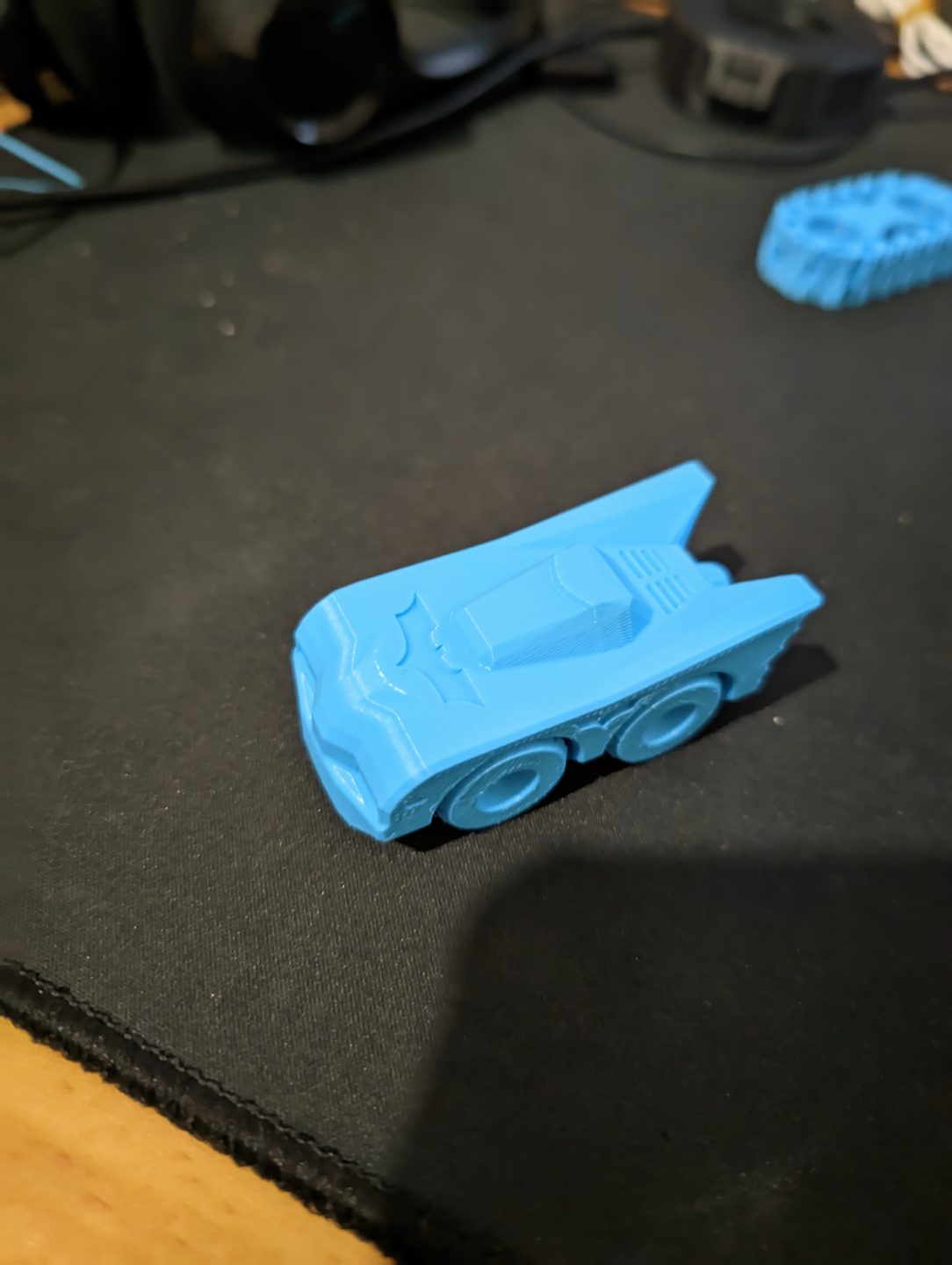 #536 Fixum Dude Motors PiP Batmobile — vue 2