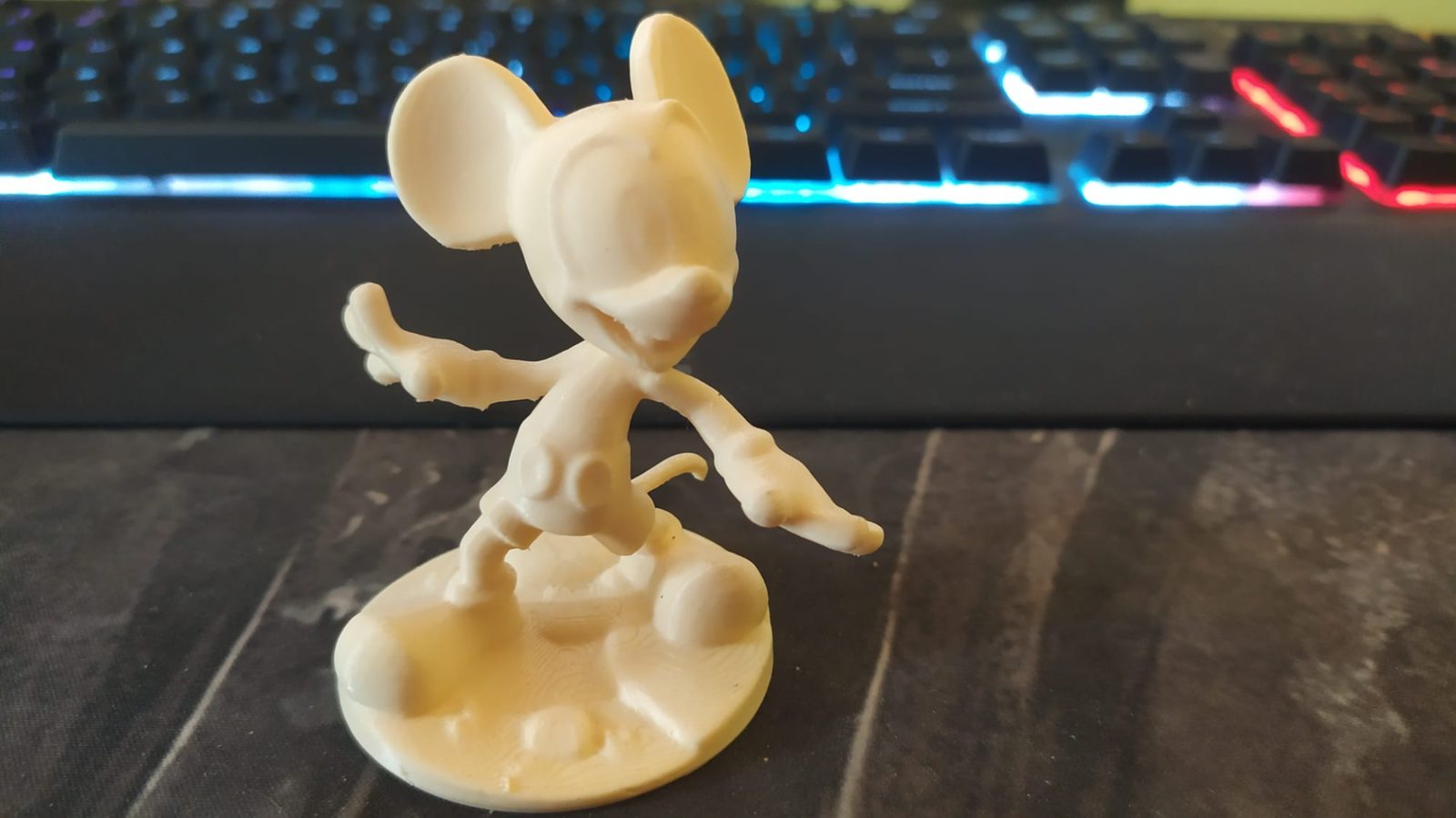 #550 Mickey Mouse Scan — vue 1