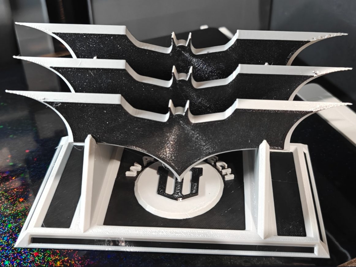 #562 Batarang Set With Stand — vue 2