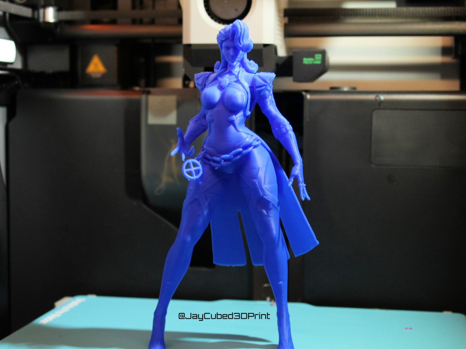 #642 Emma Frost - Fan Art Sculpture — vue 4