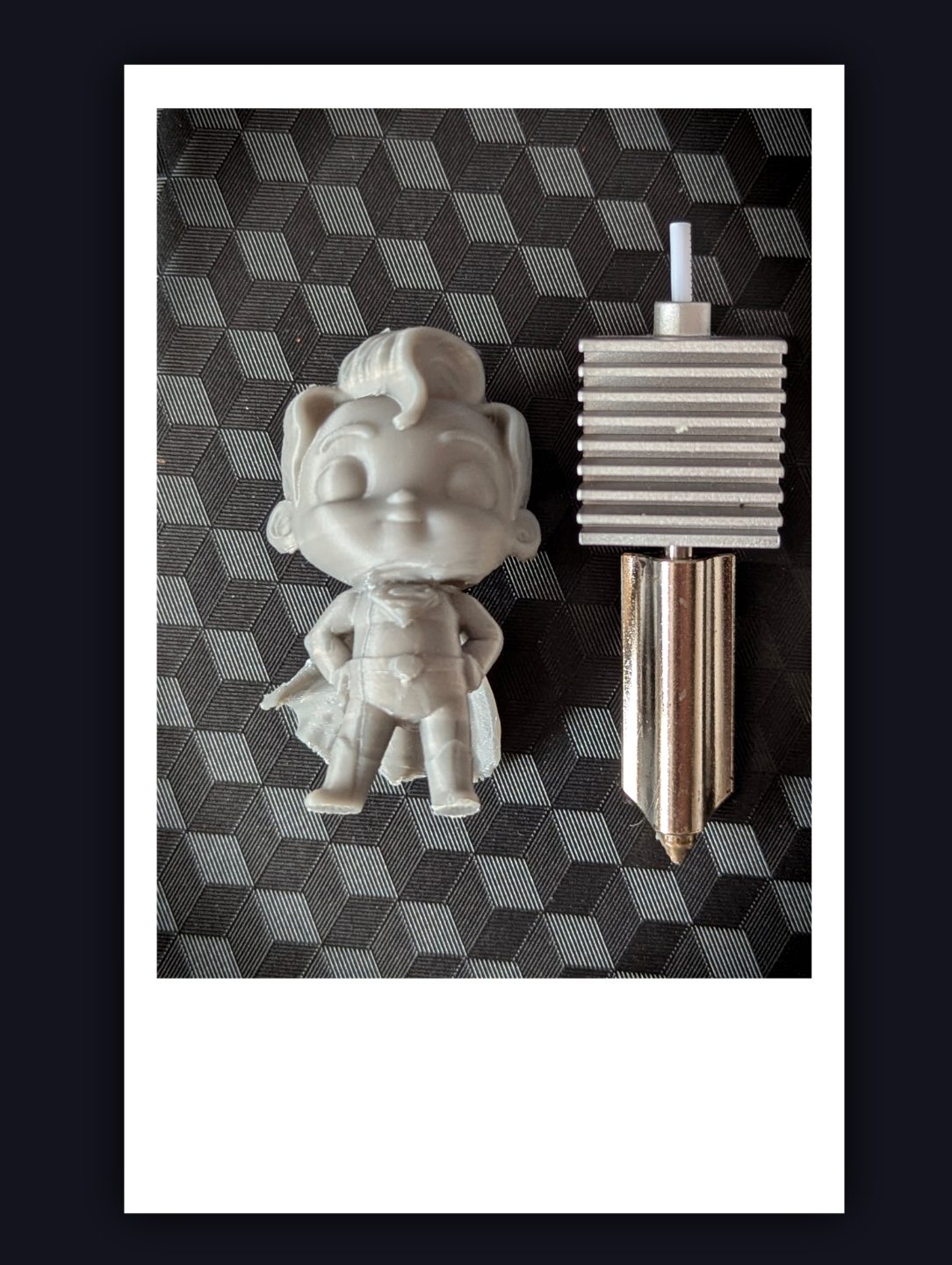 #665 Mini Superman — vue 4