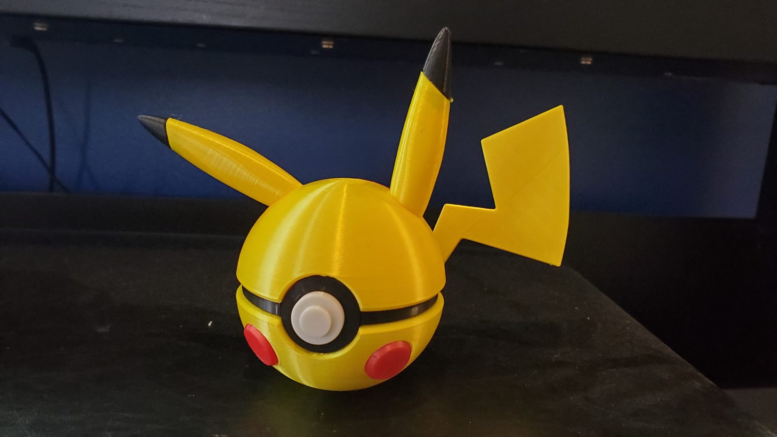 #672 #0025 - Pikachu Ball — vue 6