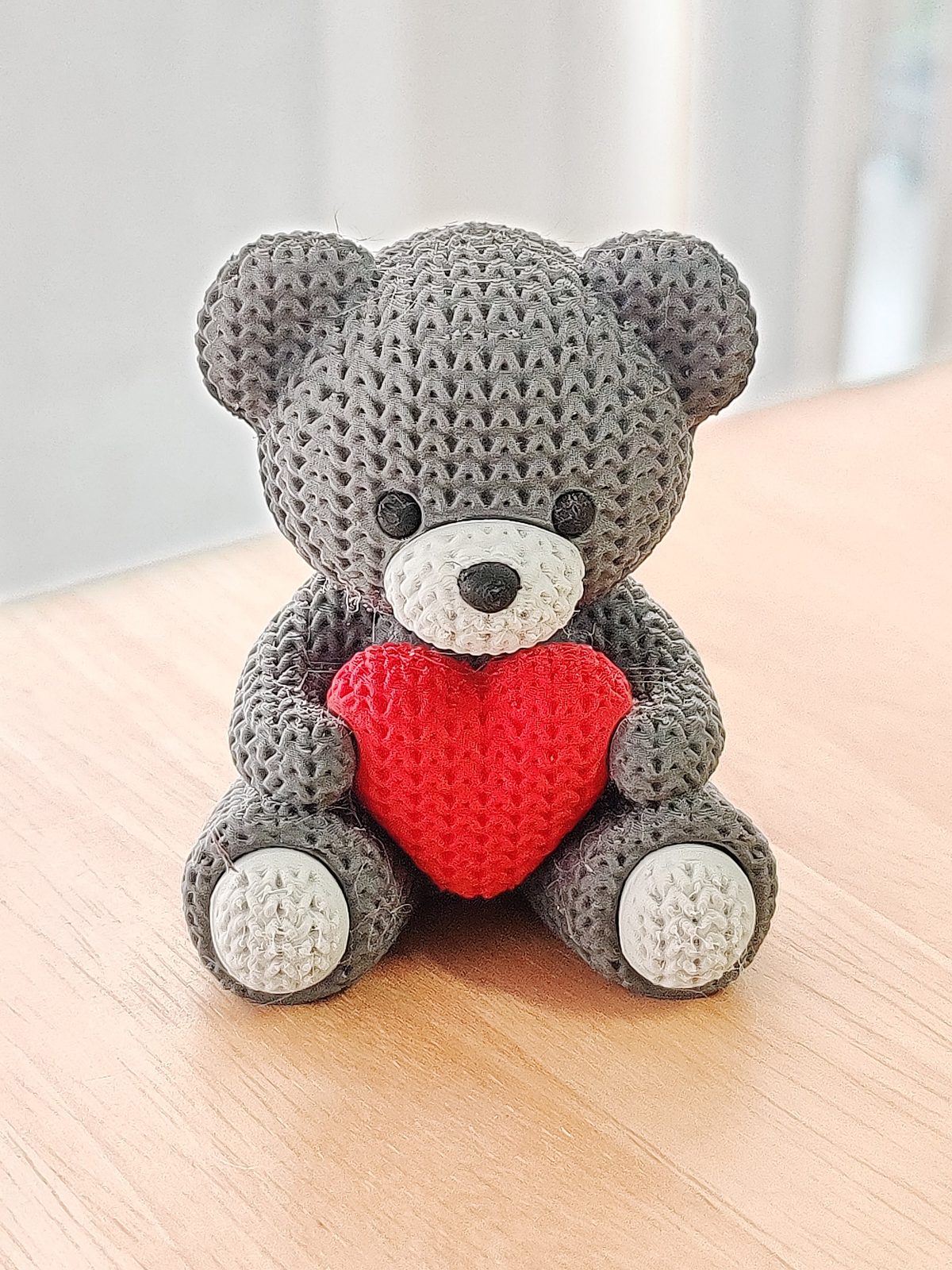 #697 Knitted Valentine's Day Teddy Bear — vue 4