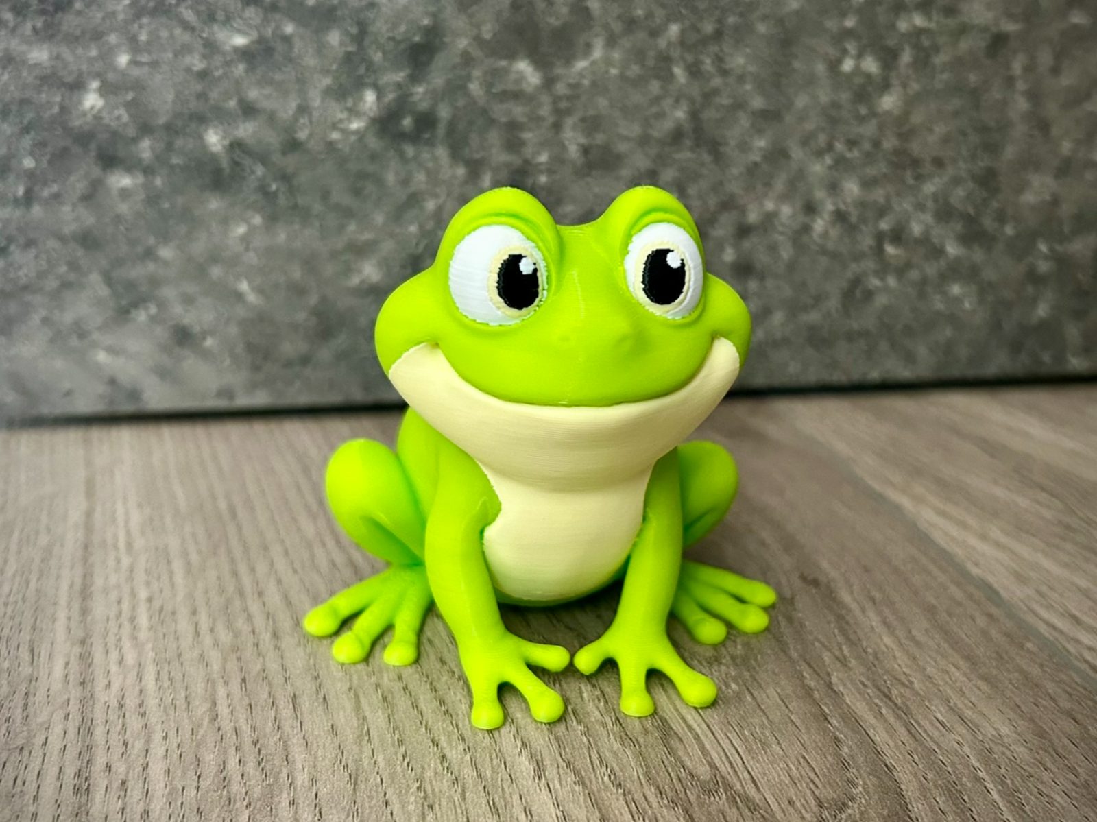 #751 Happy Cute Frog Toy Figurine AMS — vue 1