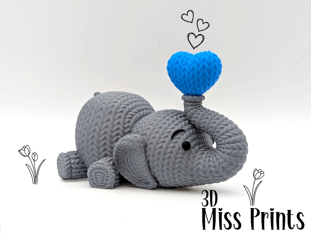 #754 Knitted Elephant Blowing Heart (No2) — vue 8