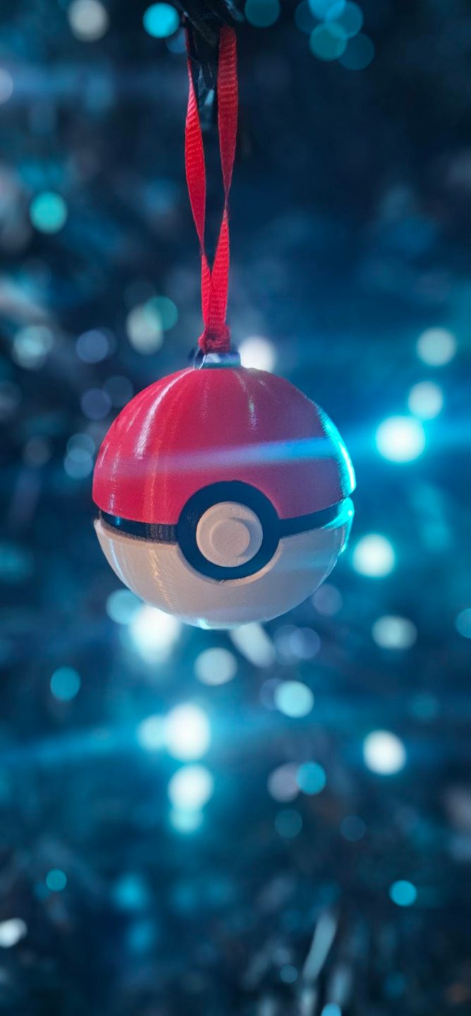 #778 PokeBall Christmas Ornament — vue 8