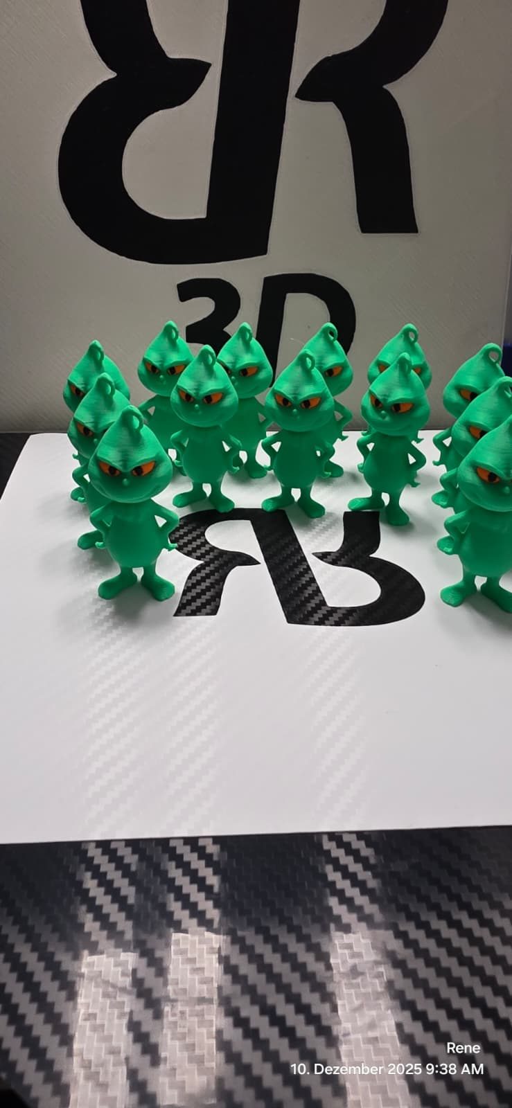 #783 Small Grinch — vue 9