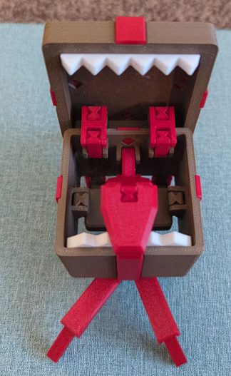 #787 Transforming Giftbox Mimic - Model Kit — vue 4