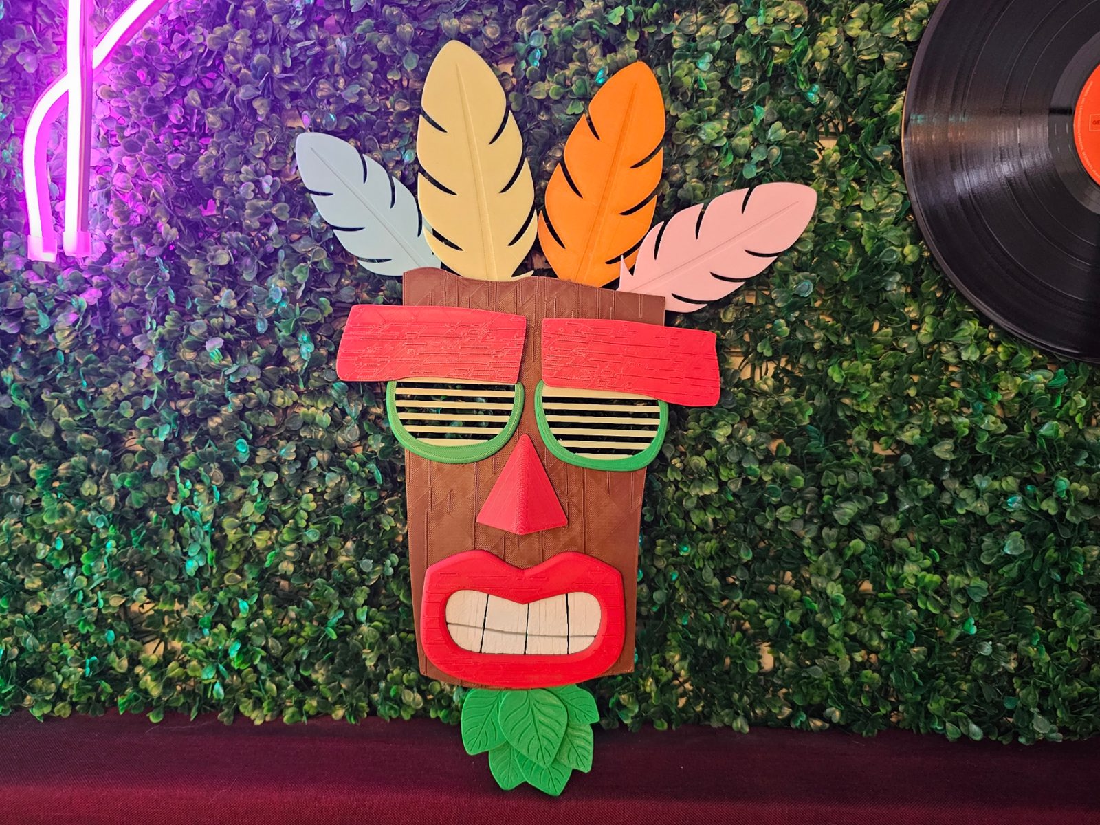Aku Aku Wearable Mask (Crash Bandicoot) — vue 1