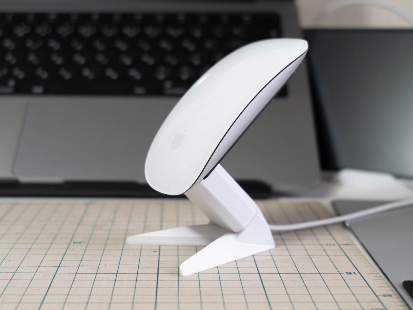 Apple Magic Mouse Charging Stand ver1.0 — vue 1