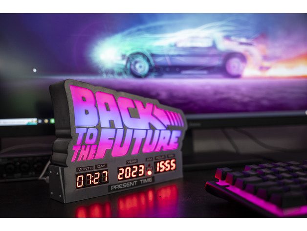 Back To The Future Lamp and Clock — vue 10
