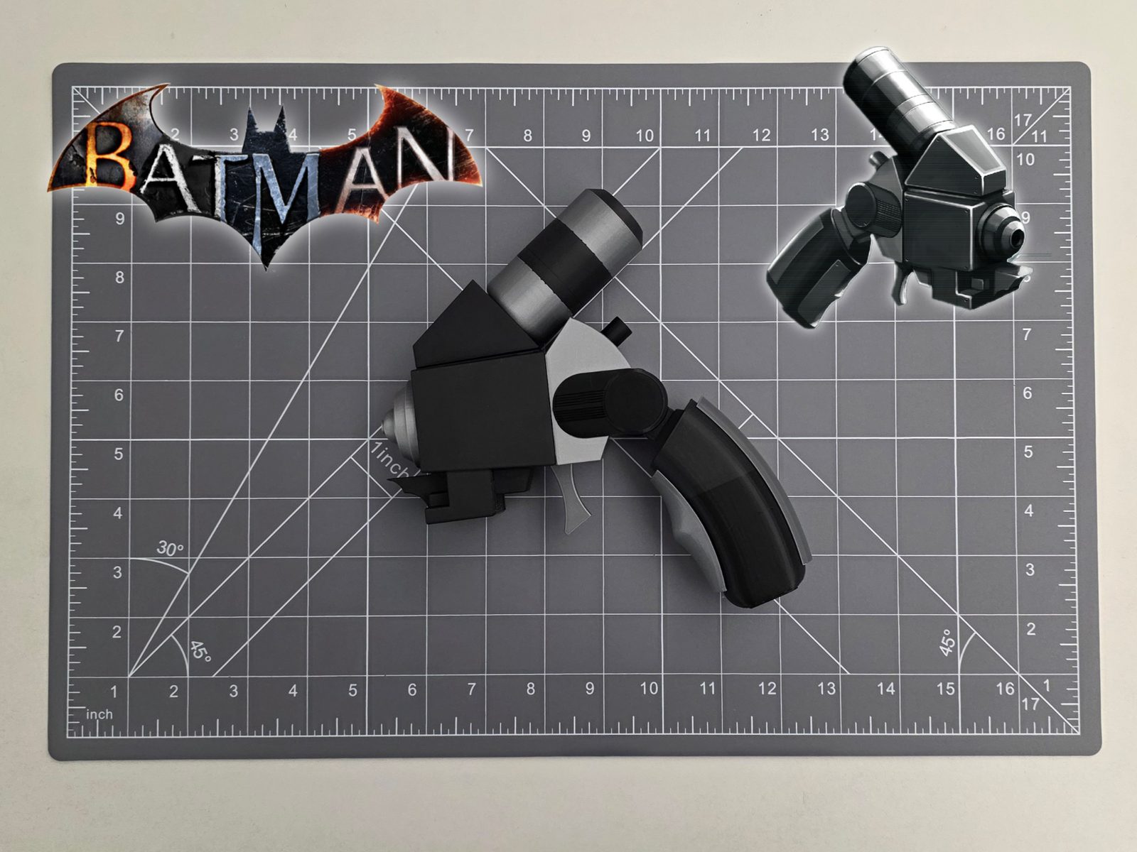 Batman Arkham Explosive Gel Gun — vue 1