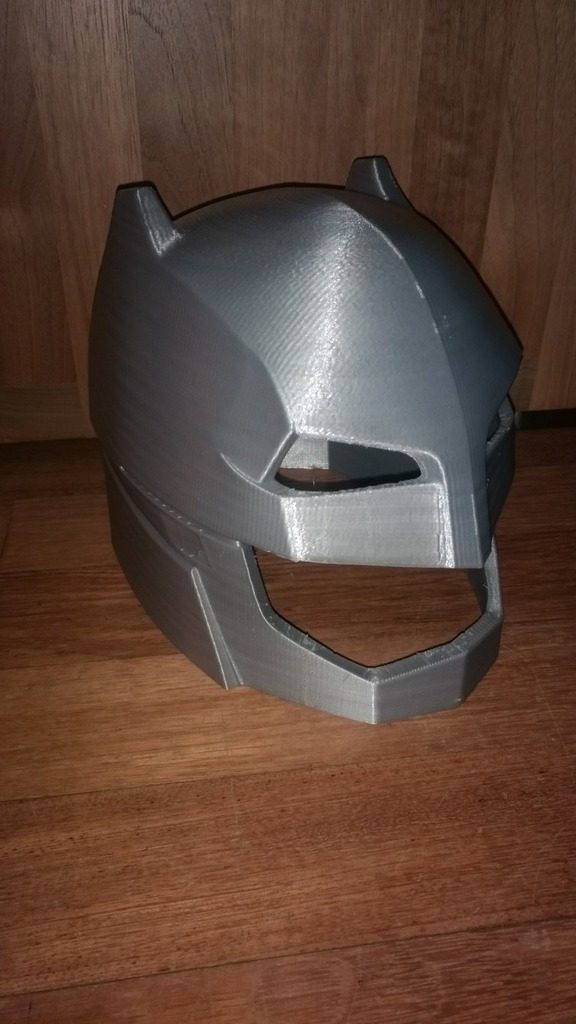 Batman armor helmet — vue 1