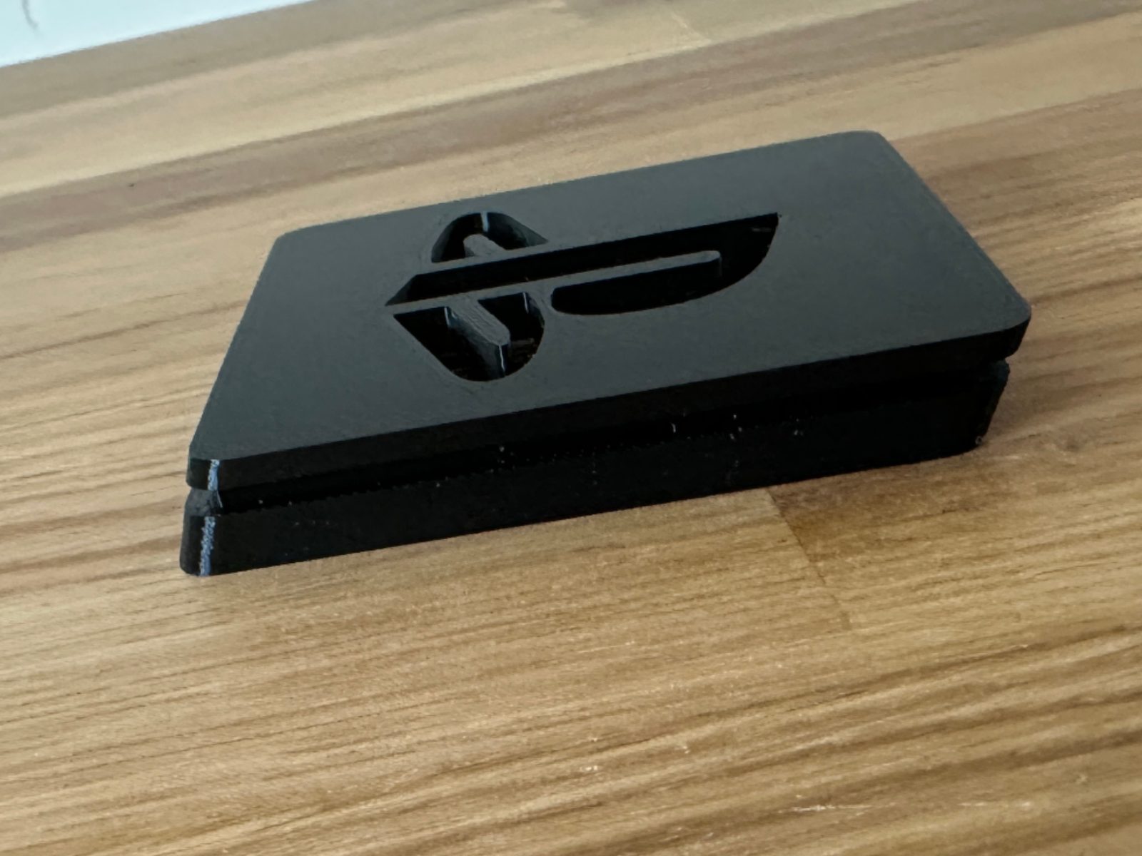 Boîtier ESP32 Mini “PS4 Slim” — vue 1
