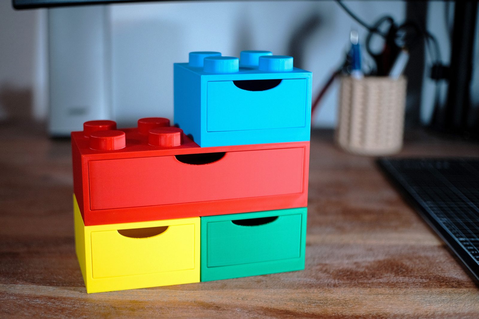 Brick Stackable Desk Boxes — vue 1