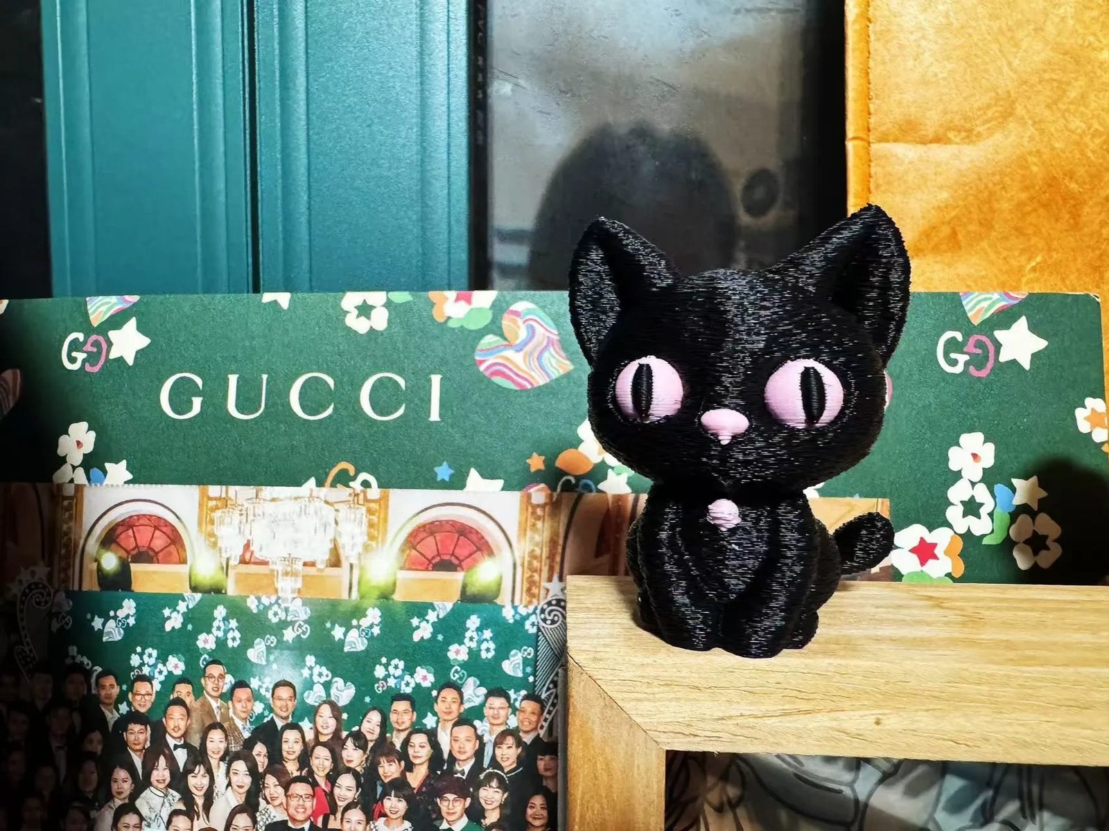 酷酷绒毛小黑猫 — vue 1