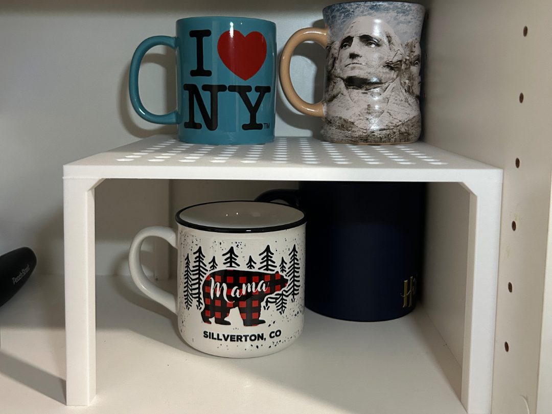 Cabinet Shelf Organizer — vue 1
