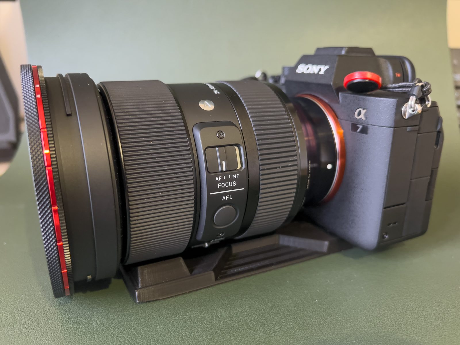 Camera & Lens Stand - SONY A7IV - SIGMA 24-70 Art — vue 1
