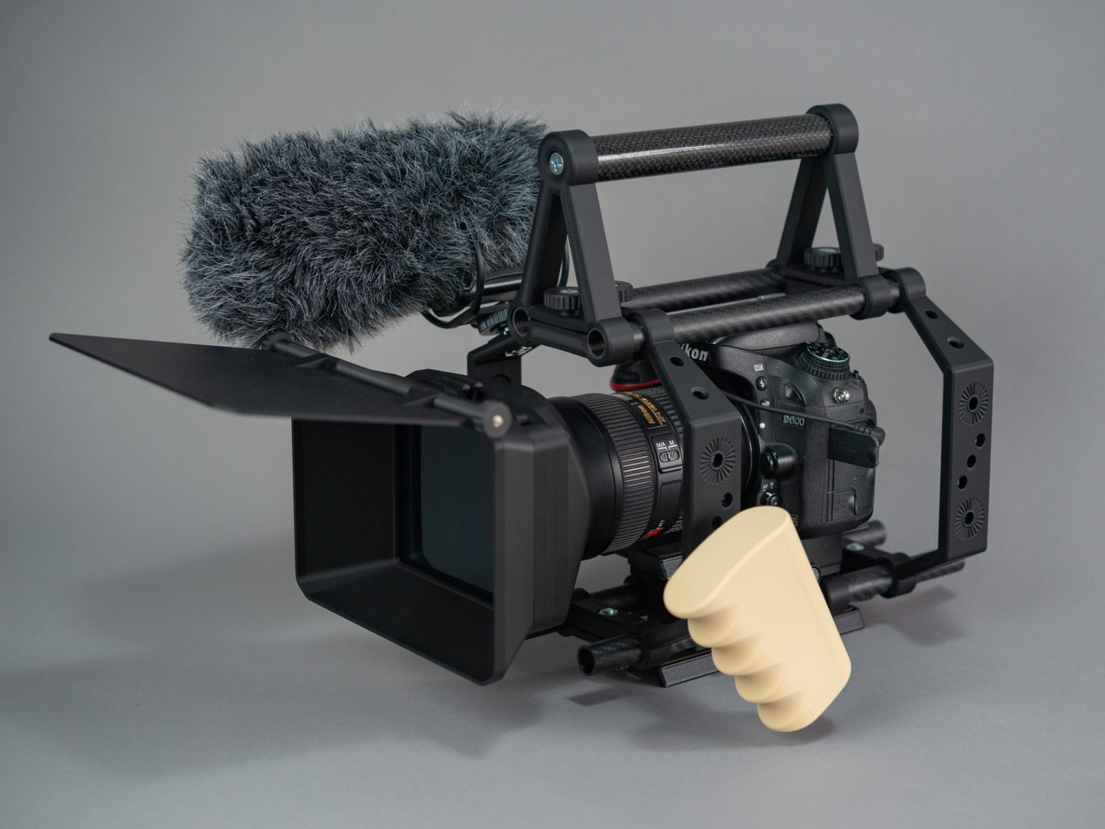 DSLR cage/rail rig with Matte box — vue 1
