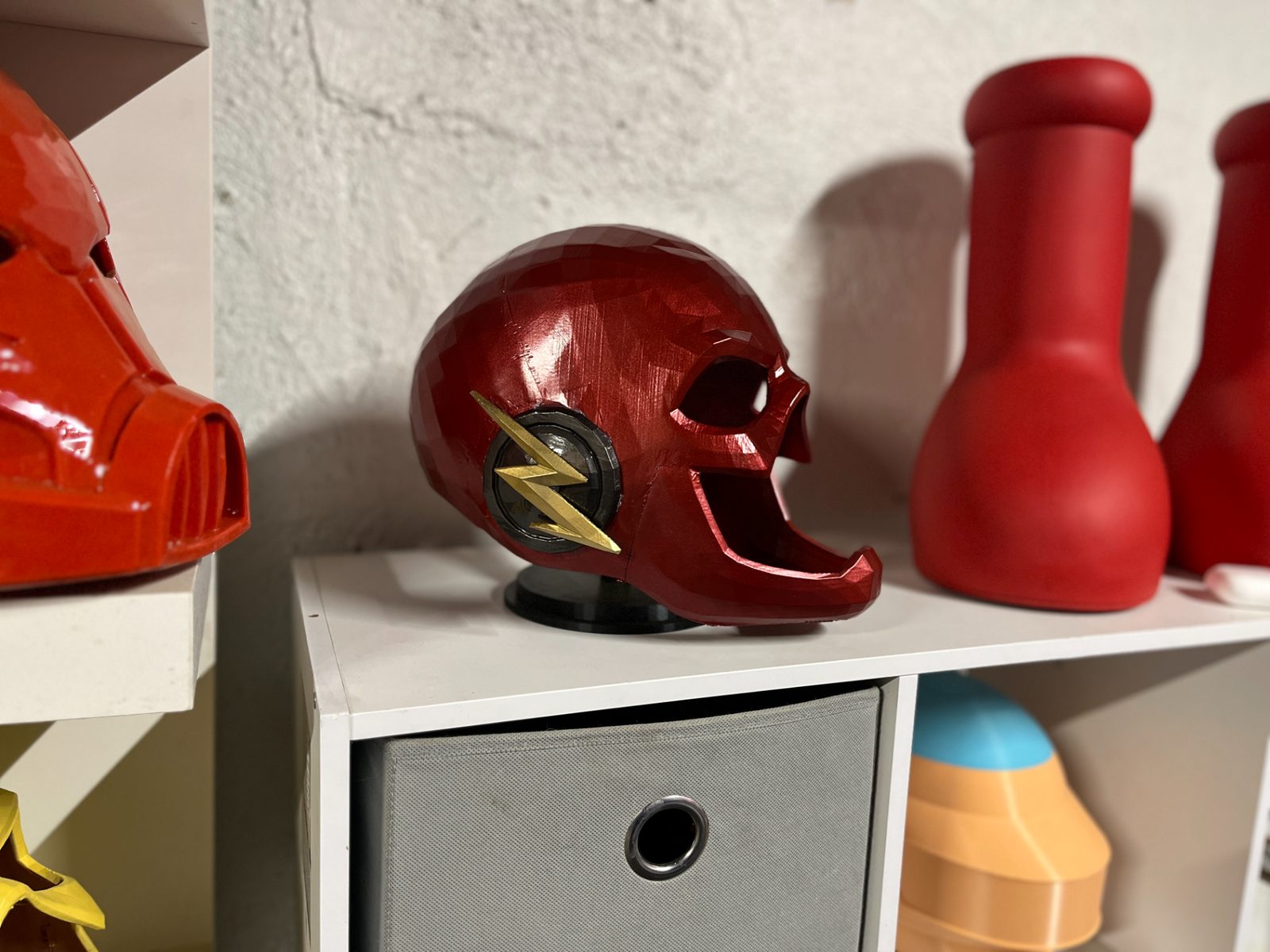 Flash inspired Wearable mask — vue 1