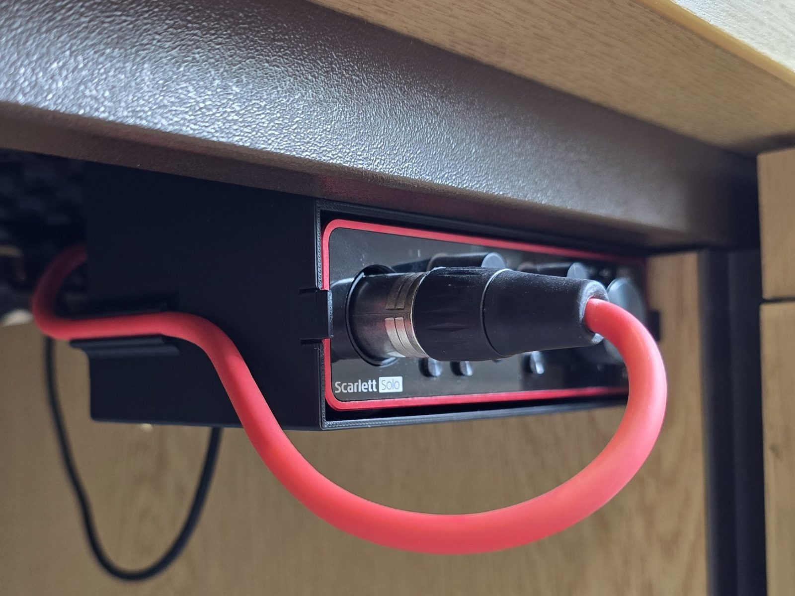 Focusrite Scarlett Solo 3rd Gen Under Desk Mount — vue 1