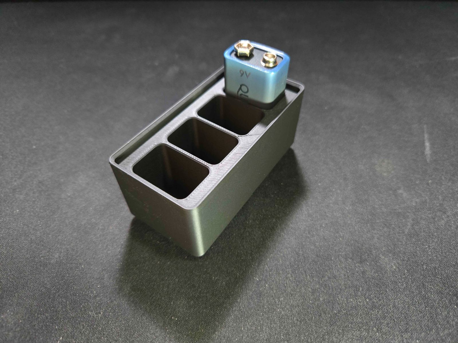 Gridfinity - Battery holder (9V type) — vue 1
