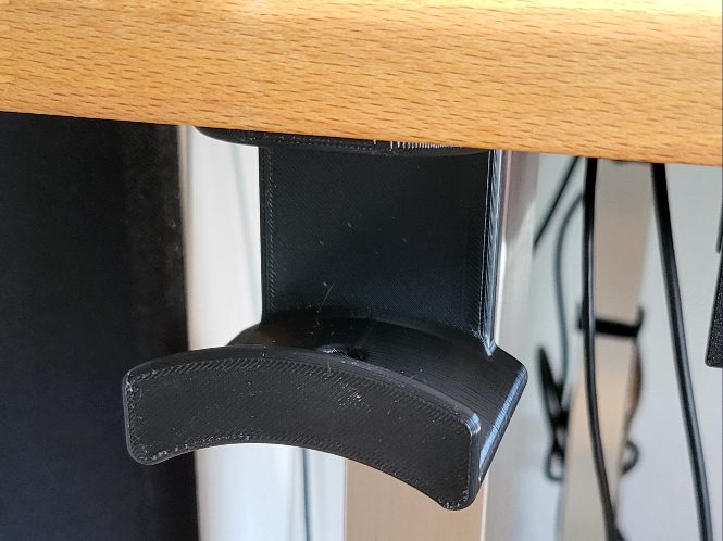 Headphone Mount v2 - below desk | extra sturdy — vue 1