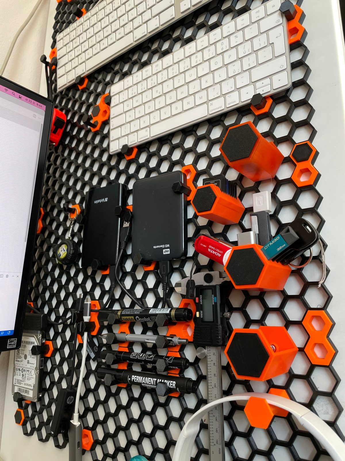 Honeycomb storage wall — vue 1