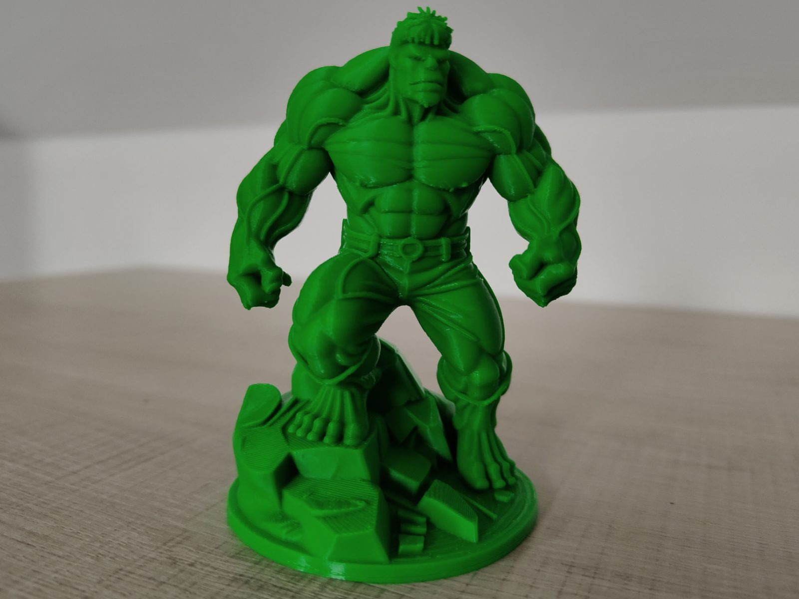 Hulk Inspired Figurine — vue 1