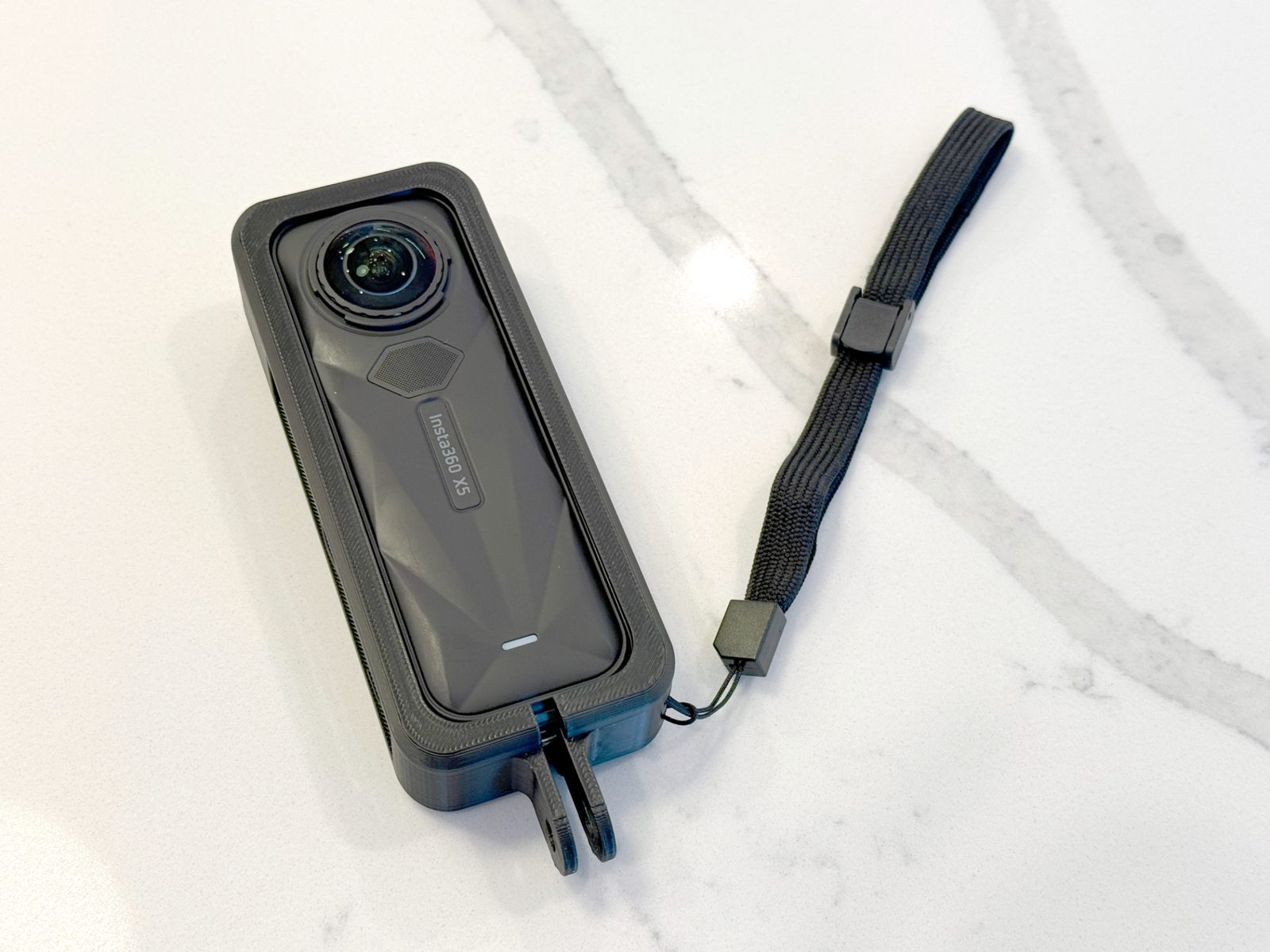 Insta360 X5 GoPro Mount Case — vue 1
