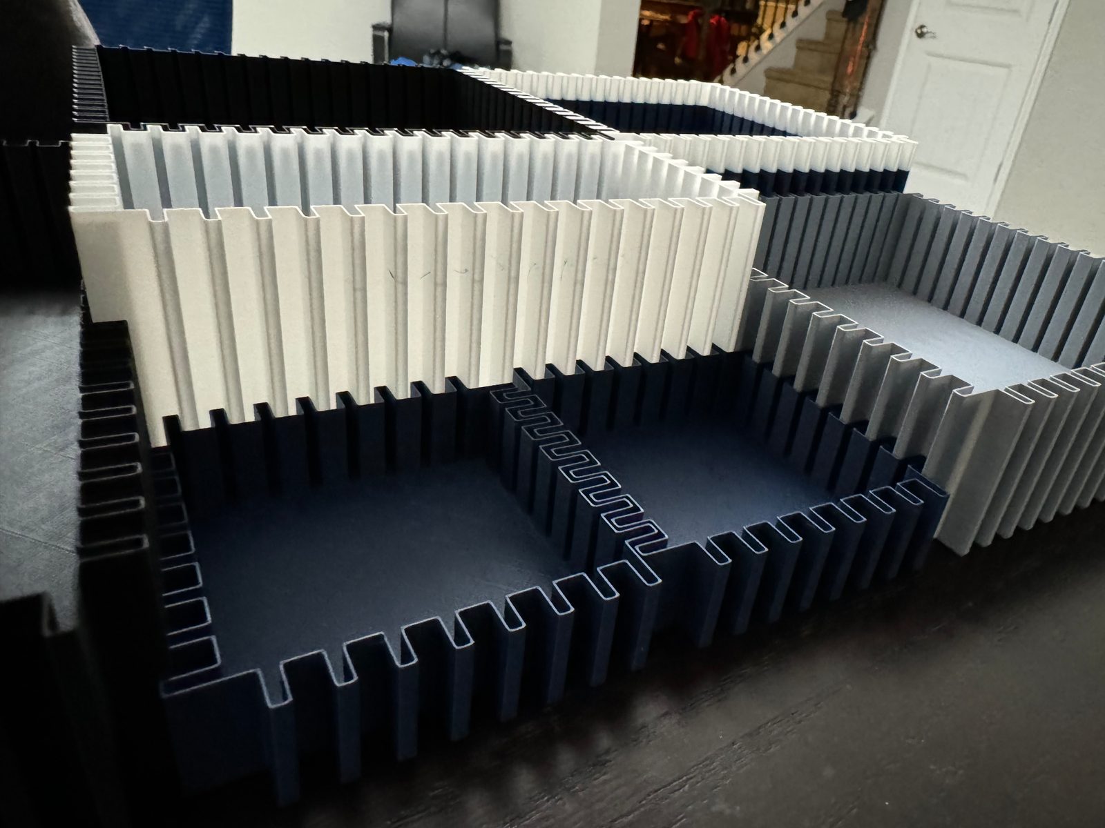 Interlocking Vase Modular Storage Bin for Ikea Alex drawers (1 module x 2 modules x 3 high) — vue 1