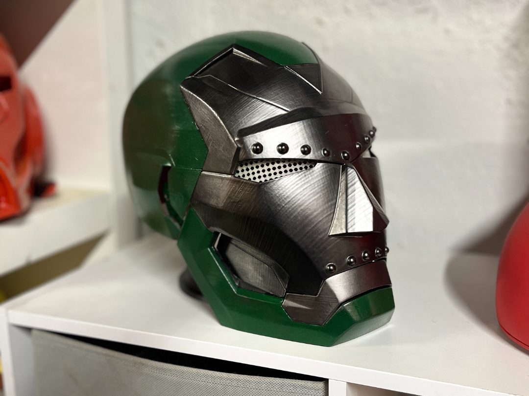 Iron Man Doom Mashup Wearable Helmet — vue 1