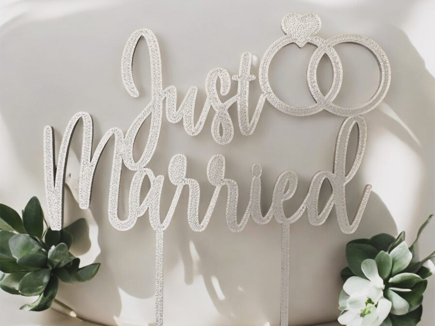 Just Married Cake Topper — vue 1