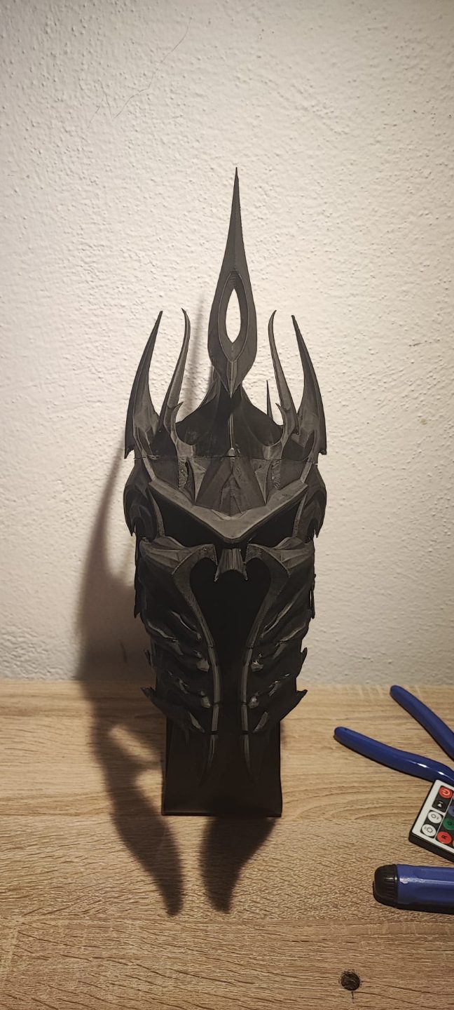 Lich King Helmet - Human head size — vue 1