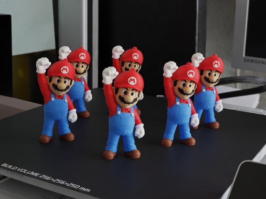 mario bros keychain — vue 1