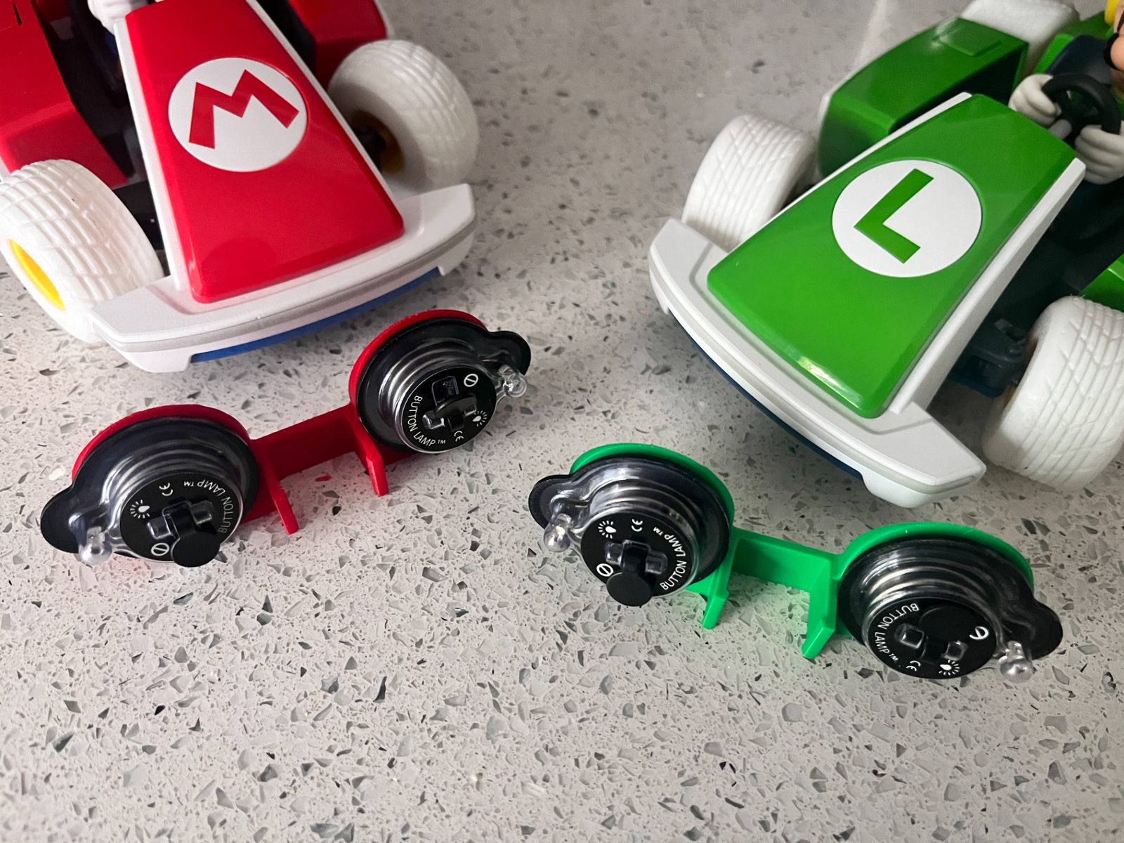 Mario Kart Live: Home Circuit "headlights" — vue 1