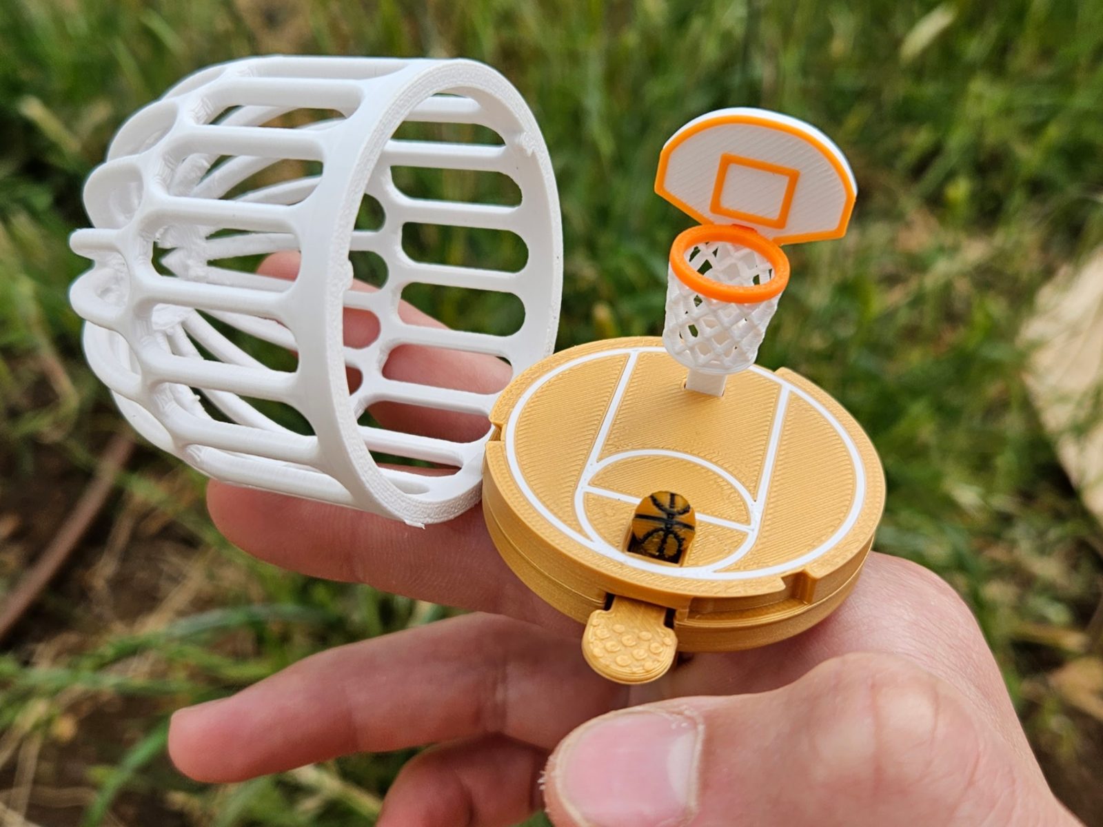 Mini Finger Basketball Court - Needed! — vue 1
