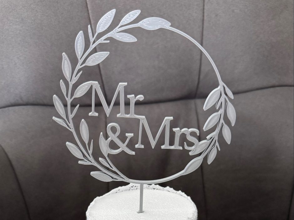 MR & MRS Cake Topper Wedding decoration — vue 1