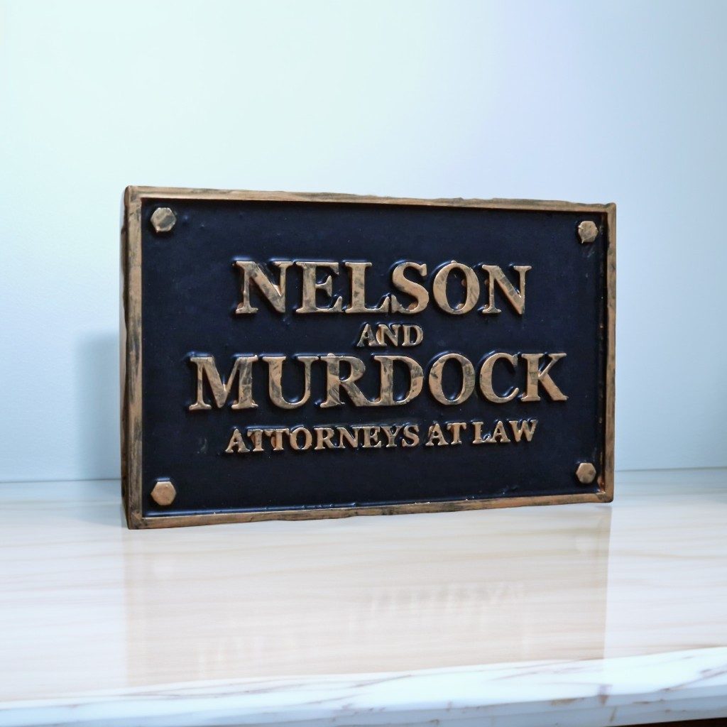 Nelson and Murdock Sign - Daredevil Netflix — vue 1