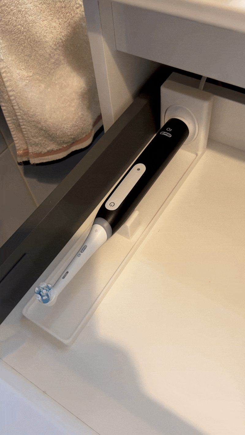 Oral-B Drawer Charger Stand — vue 1