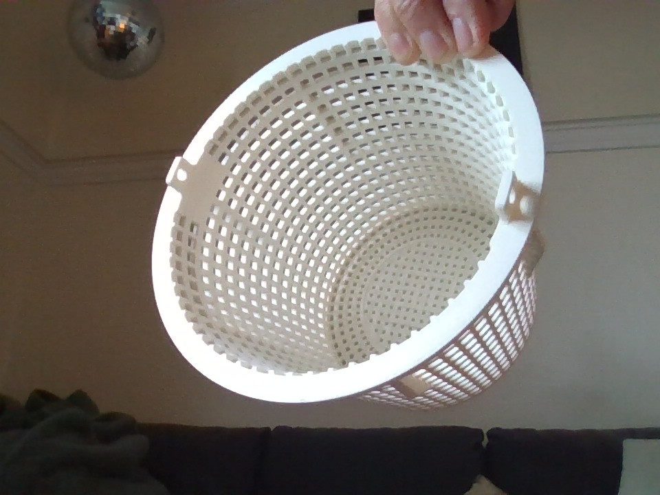 Panier écumoire de piscine — vue 1
