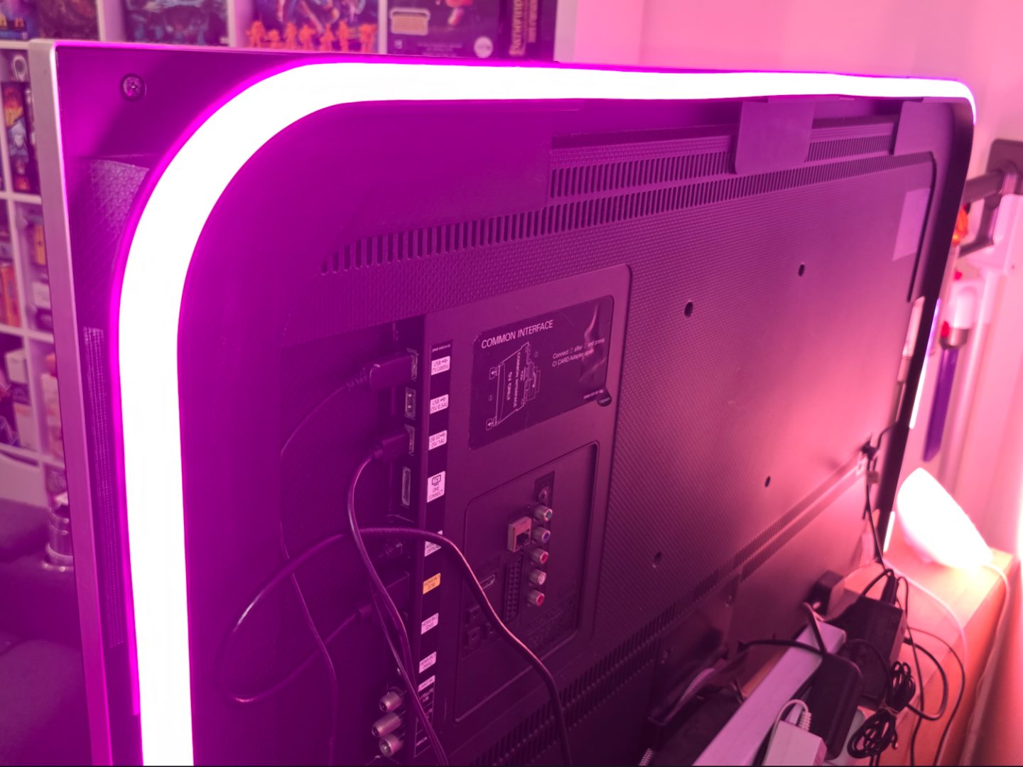 Philips HUE gradient lightstrip adaptator — vue 1