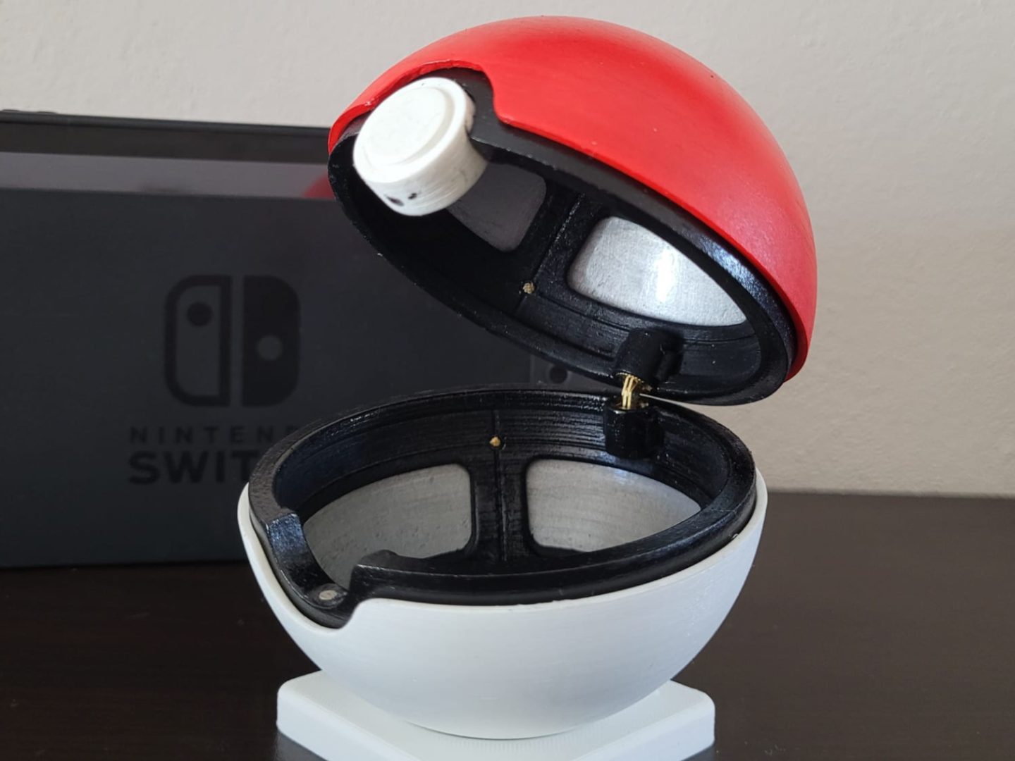 Pokeball V1.0 — vue 1