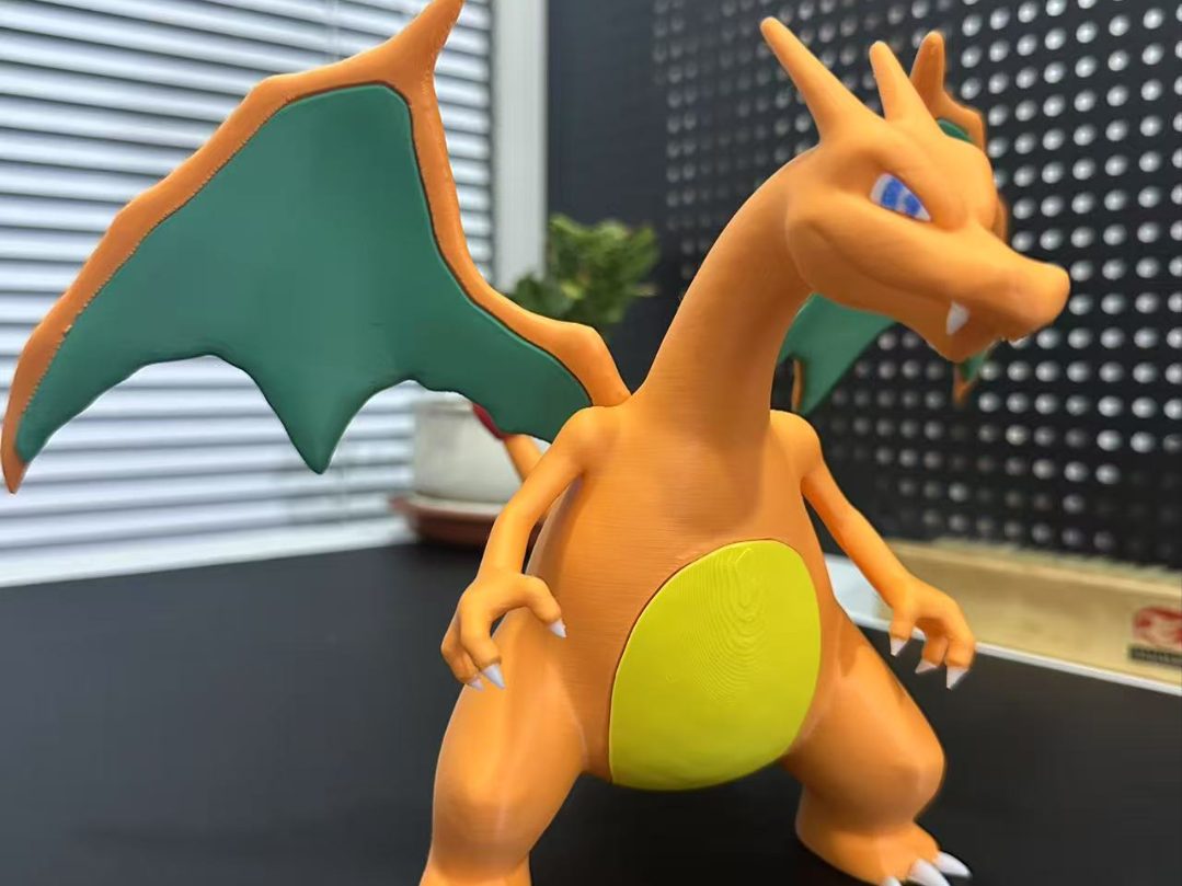 Pokemon Charizard 宝可梦喷火龙 [] — vue 1